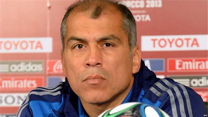 محمد يوسف يضم 4 مصريين للجهاز الفني لـ