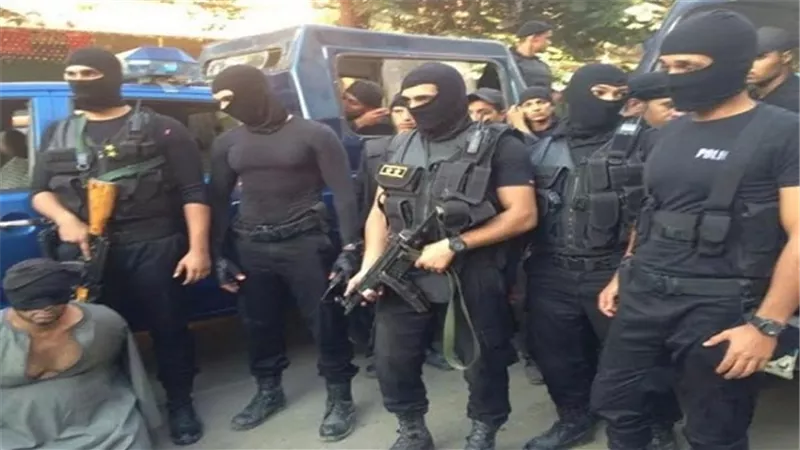 في حملات أمنية.. مكافحة المخدارات تجوب الجمهورية في 24 ساعة.. ضبط العشرات من الخارجين عن القانون.. 10 طرب حشيش بالإسكندرية.. و26 قضية بالقاهرة