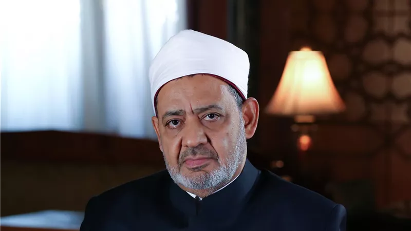 شيخ الأزهر يُهنِّئ السيسى بحلول عيد الفطر المبارك هاتفيًا