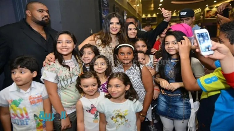 بالصور.. ياسمين عبدالعزيز في العرض الخاص لـ