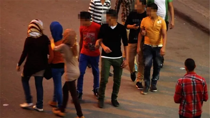 أستاذ علم نفس: التبرج عامل مساعد على التحرش