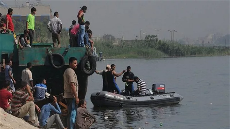 مصدر أمني: زيادة عدد الغواصين للبحث عن ضحايا 
