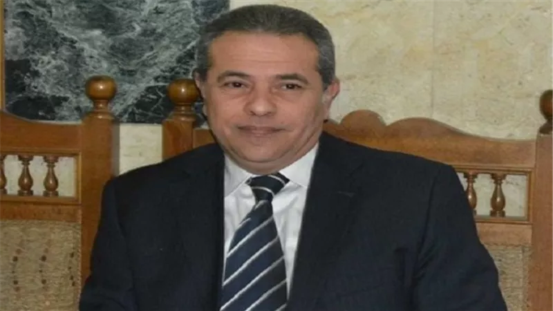 توفيق عكاشة في السجن بسبب ابنه.. البرلماني المفصول يواجه تهم الخطف والتهديد بالسلاح والشروع بالقتل.. 