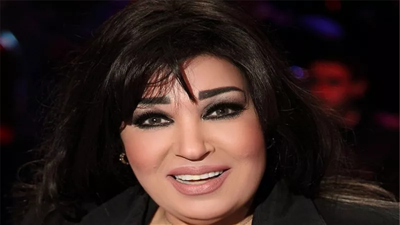 فيفي عبده تخصص يومًا للفقراء لمشاهدة مسرحية 