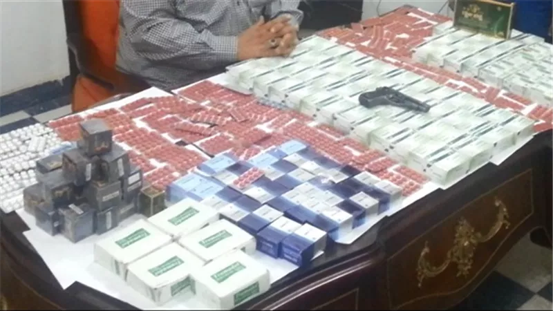 القبض على 53 شخصًا بحوزتهم 49 مليون قرص مخدر 