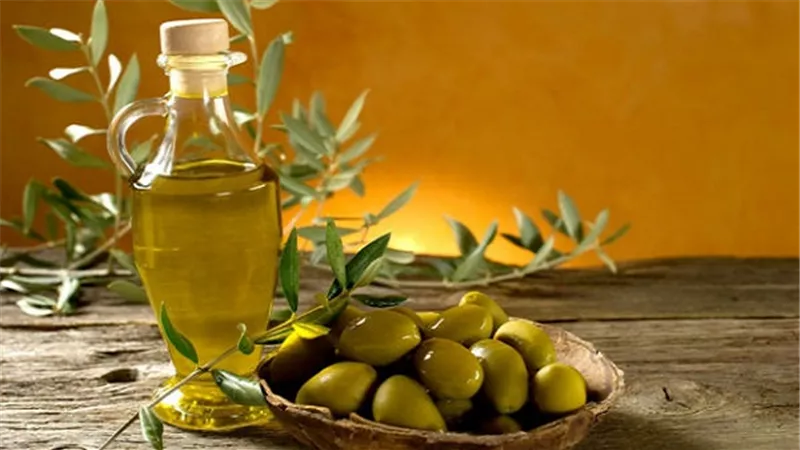تباين أسعار زيت الزيتون عالميًا.. و