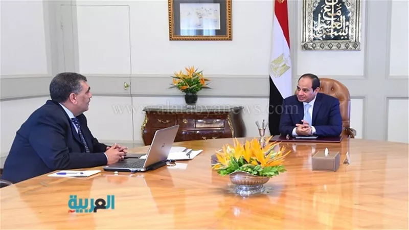 السيسي يستعرض تنفيذ خطة تطوير شركات قطاع الأعمال العام مع 