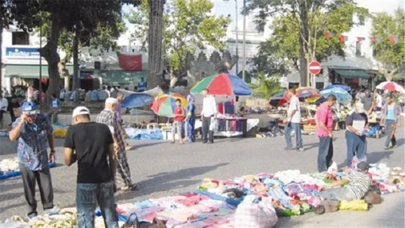 مرافق القاهرة: 25 محضرًا للباعة المتجولين بالرحاب ووسط البلد