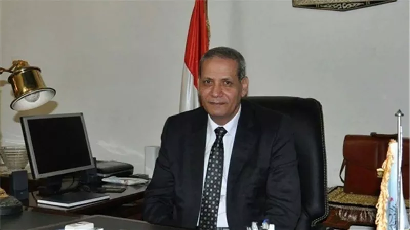 وزير التعليم يرد على 
