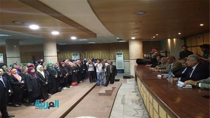  بالصور.. سامح عاشور يطالب المحاميات بالاحتشام في زيهن