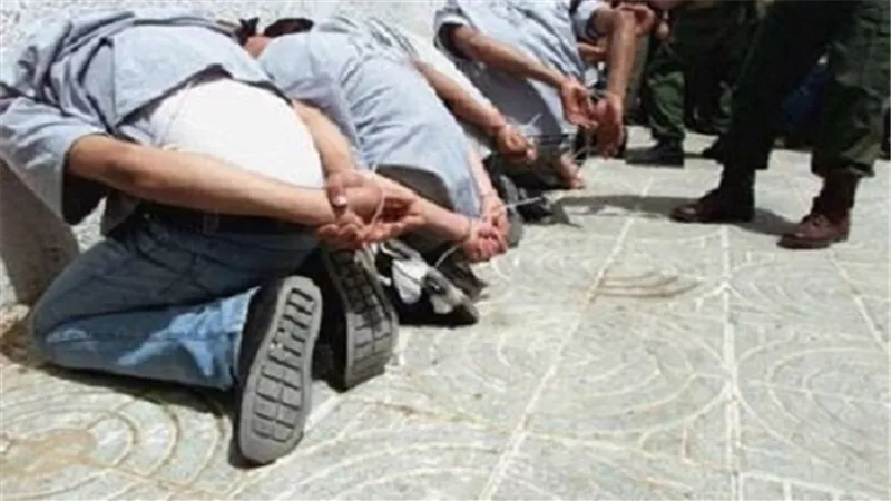 ضبط 3 لسرقتهم سيارة ملاكي بالعبور 