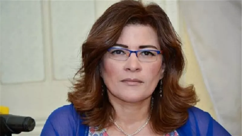 الحبس 6 أشهر لمقيم دعوى ازدراء الأديان ضد فاطمة ناعوت