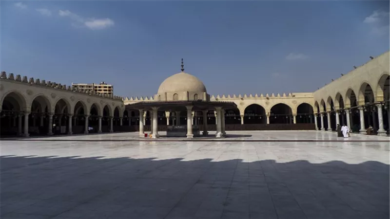 جامع عمرو بن العاص.. آخر بقايا الفتح الإسلامي لمصر.. ويشهد مولد الإمام الشافعي 