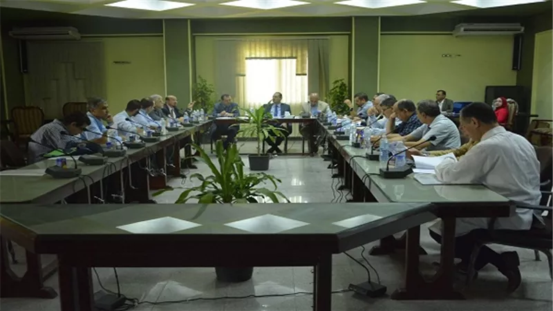 بالصور.. جامعة المنصورة تبحث منح طلابها شهادة الزمالة العربية
