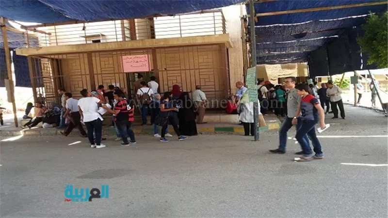 بالصور.. إقبال ضعيف في اليوم الرابع لسحب بطاقات 