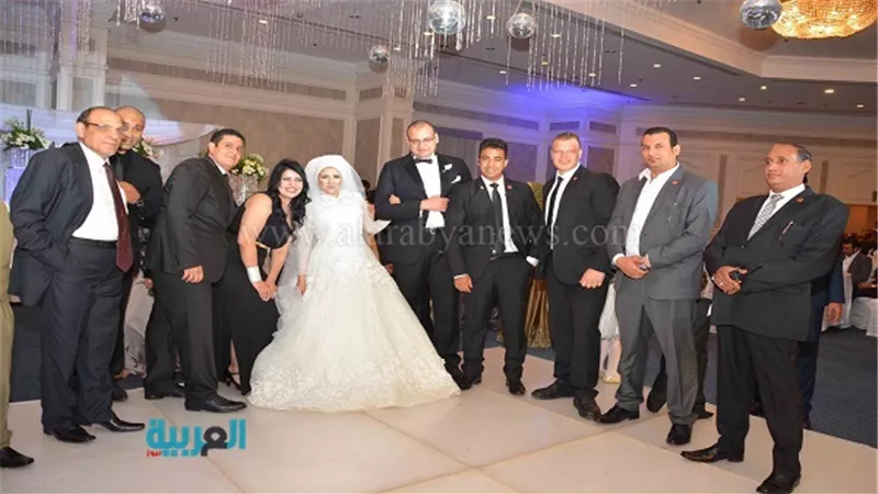بالصور.. حفل زفاف نجلة مدير عام بنك مصر بحضور نادية الجندي 