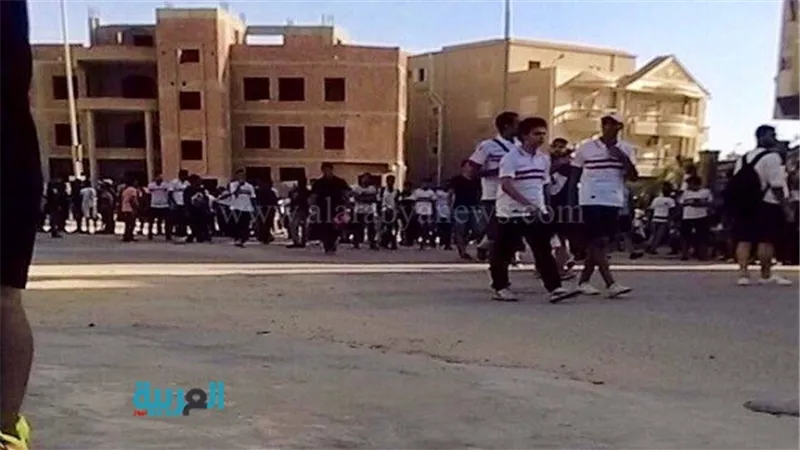 بالصور.. الأمن يمنع تجمع 