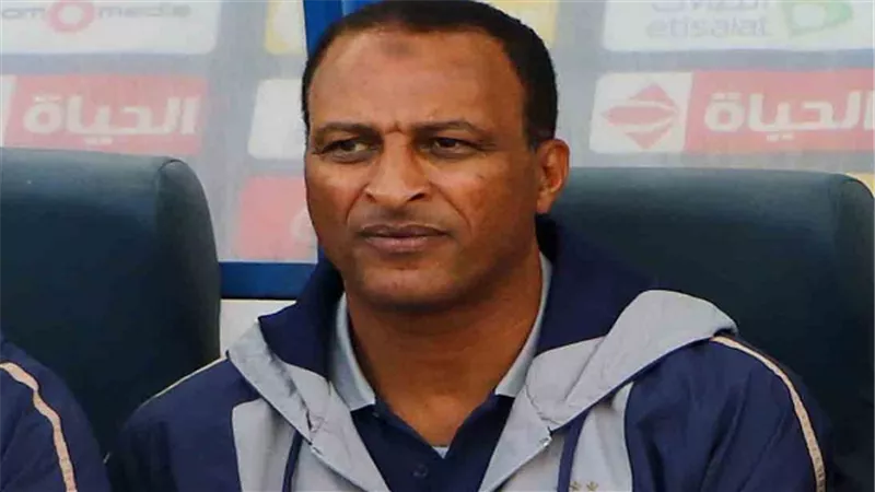 الأهلي يحدد شروط قيد رباعي القائمة الأفريقية