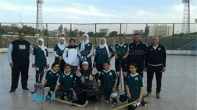 6 لاعبات من 