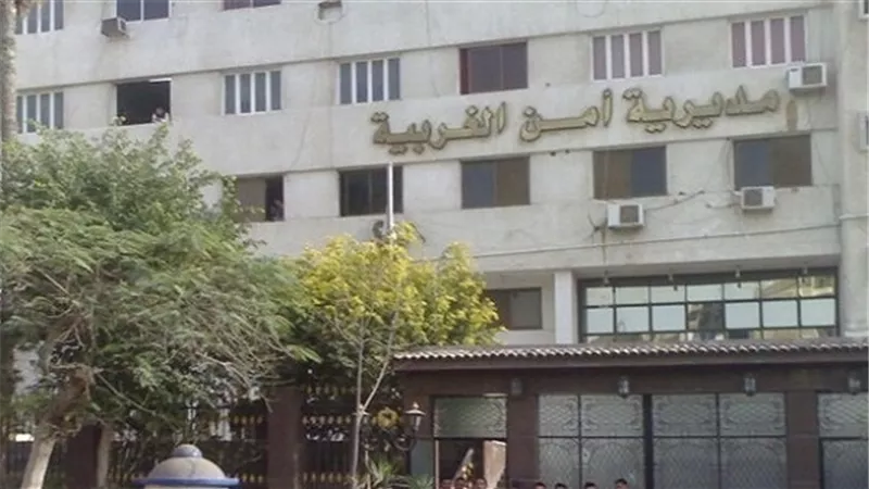 ضباط وأفراد مديرية أمن الغربية يساهمون في إخلاء سبيل إحدى الغارمات