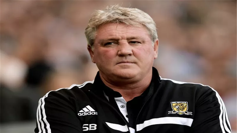 الاتحاد الإنجليزي يفاوض ستيف بروس لتدريب المنتخب