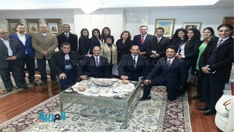 بالصور.. سفير مصر بأستراليا يكرم وفد 