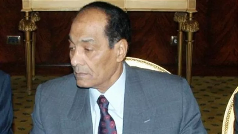 بالفيديو.. المشير طنطاوي وعدد من نجوم الكرة في عزاء 