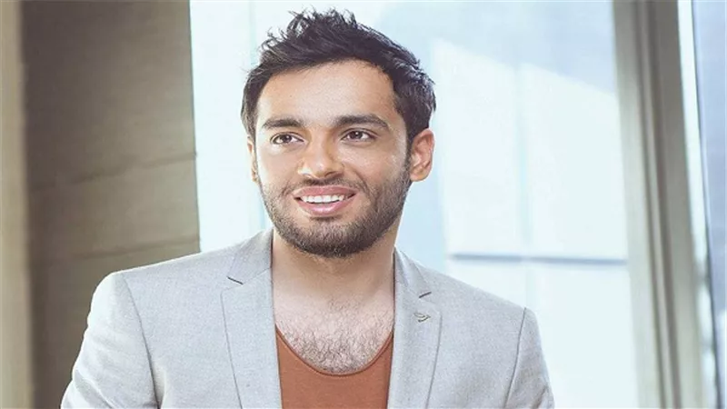  هاني محروس يضع بصمته على 5 أغنيات من 