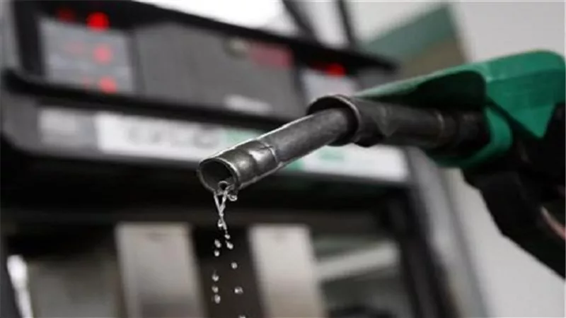 بالفيديو.. خبير ينفي حدوث أي زيادة في أسعار الوقود