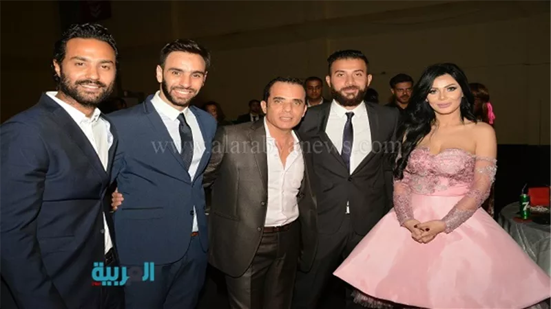بالصور.. تكريم النجوم في مهرجان 