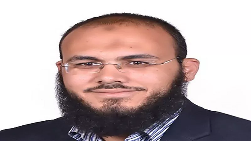 مصطفى حمزة: الخطبة المكتوبة عائق أمام الخطاب الديني