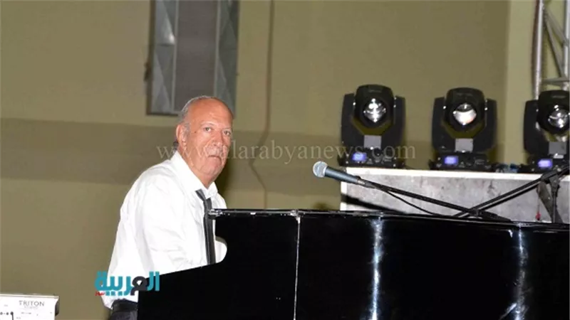 بالصور.. حفل عمر خيرت في مهرجان 
