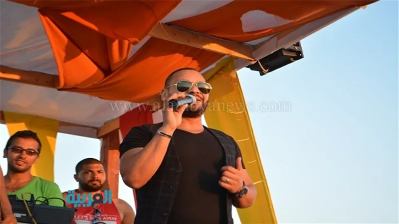 بالصور.. محمد الريفي يتألق في صيف الساحل الشمالي