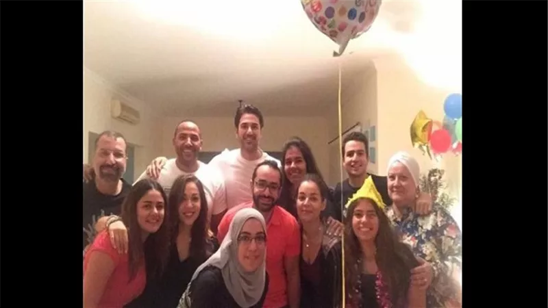 بالصور.. أحمد عز يحتفل بعيد ميلاده وسط أجواء عائلية