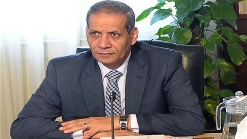 وزير التعليم يتجاهل الصحفيين بعدم الالتزم بموعد مؤتمر الثانوية