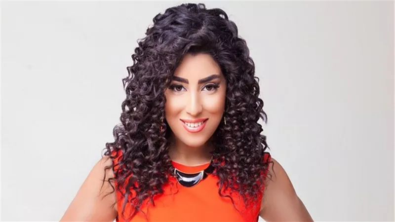 أيتن عامر تنشر صورة لها من كواليس 