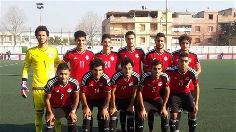 بعثة منتخب الشباب تصل القاهرة بعد التأهل الإفريقي