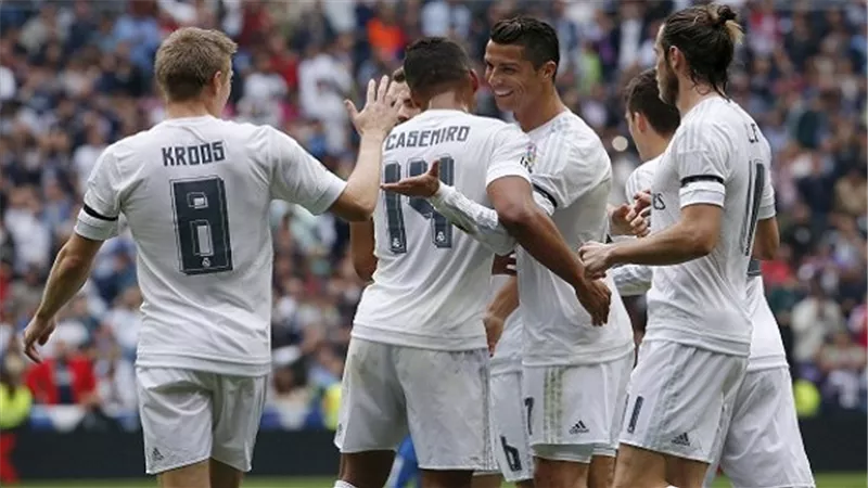  ريال مدريد يواجه باريس سان جيرمان بالكأس الدولية