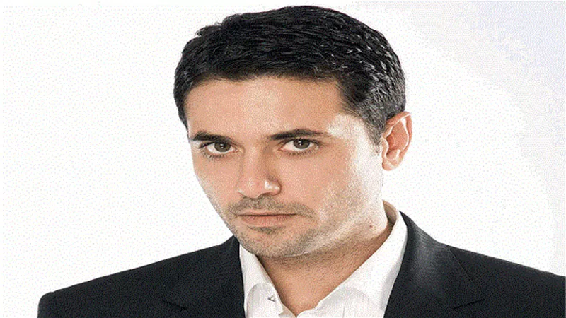 شاهد.. أحمد عز ومازن سعيد خلال تصوير 