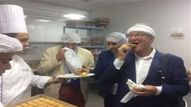 بالصور.. وفد العموم البريطاني يختبر الفلافل والبسبوسة في شرم الشيخ 