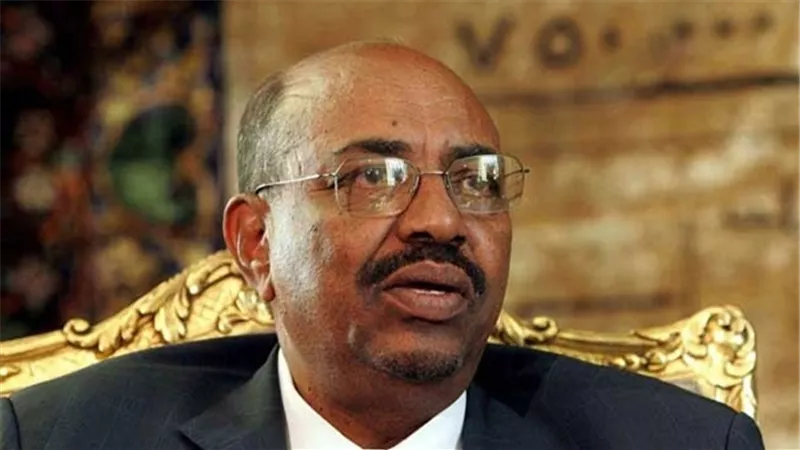 المبادرة الأفريقية تمنح الرئيس السوداني وسام 