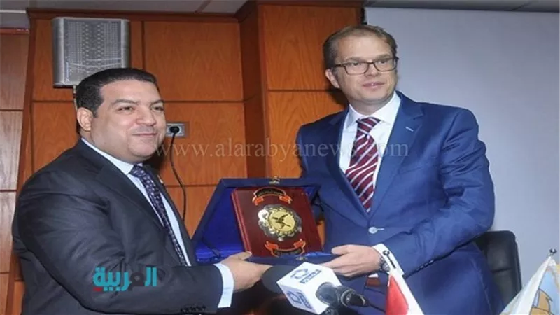 فالكون: مليار جنيه استثمارات لتصنيع أجهزة تأمين المطارات