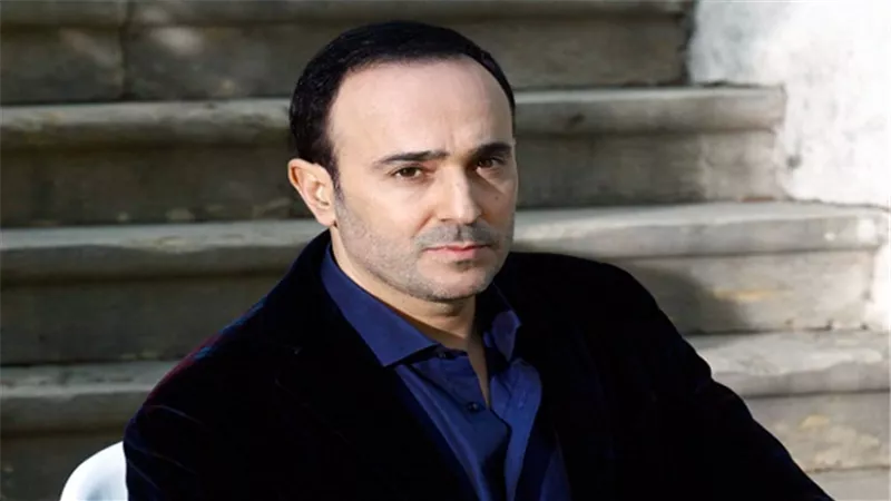 بالفيديو.. صابر الرباعي يغني 
