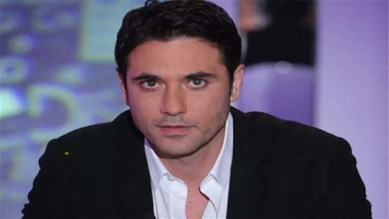إلزام أحمد عز بدفع 20 ألف جنيه نفقة لتوأمه من 