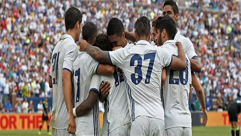 بالفيديو.. ريال مدريد يفوز على تشيلسي بثلاثية في كأس الأبطال الدولية