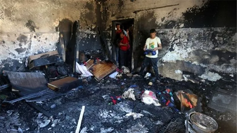 فلسطينيون يحيون الذكرى الأولى لحرق 
