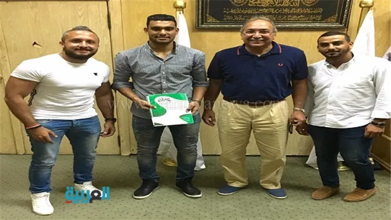 رسميًا.. محمد أسامة لاعب المصري يوقّع للاتحاد السكندري 