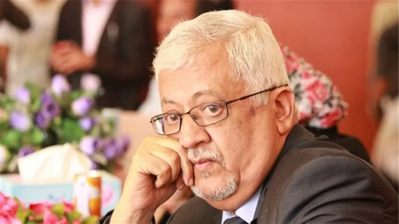 سفير اليمن بلندن: الحوثيون يوقفون رواتب العاملين في 8 سفارات يمنية