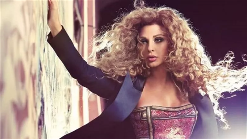 ميريام فارس لجمهورها: هل أنتم مستعدون لمفاجأة هذا الصيف؟