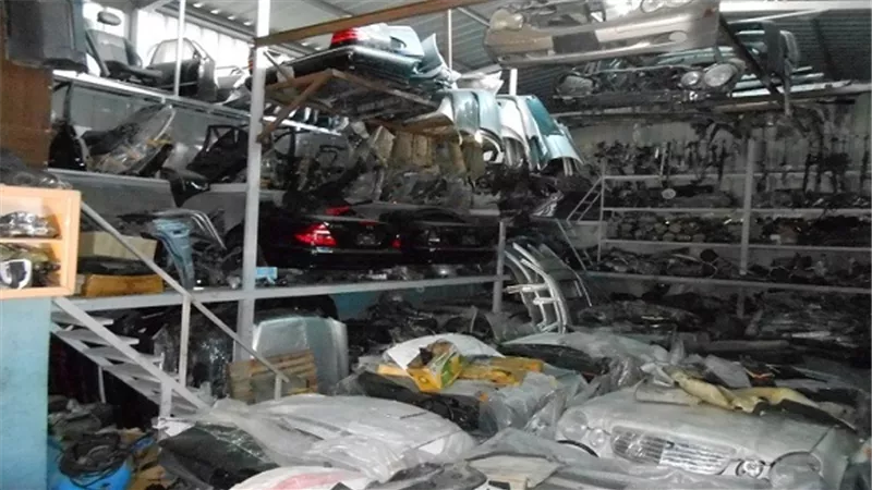 ضبط 2340 قطعة غيار سيارات مغشوشة بقصر النيل 